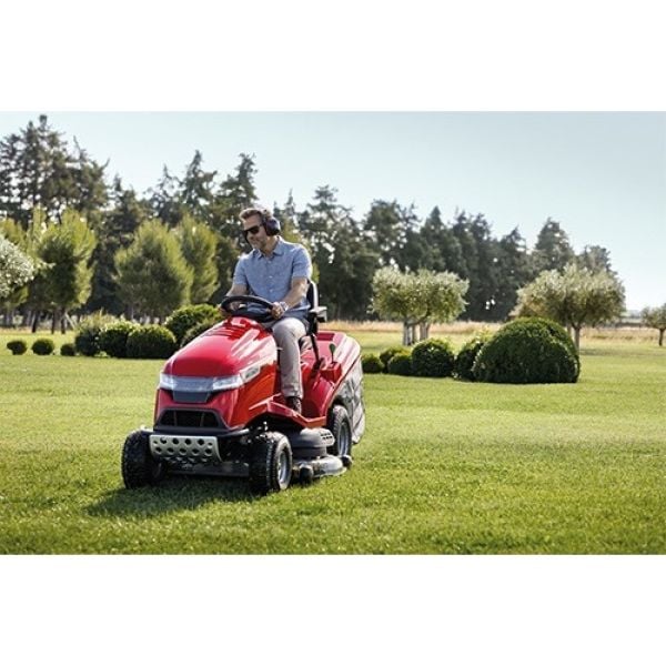 Honda HF 2625 HMEH Çim Biçme Traktörü