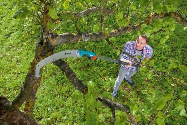 Gardena 8738 Kıvrımlı Bahçıvan Budama Testeresi + 3721 Combisystem 210-390cm Teleskopik Sap